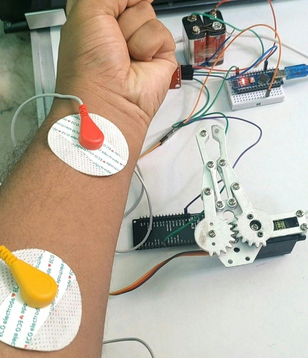 Biomedical Sensor Pad (EEG, ECG, EMG) - (AD20347)