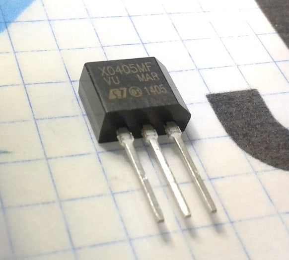 SCR X0405MF 600V @ 3.3A - (AD1612)