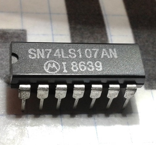 74LS107 Flip-Flop JK Doble Flanco Negativo - (AD5323)