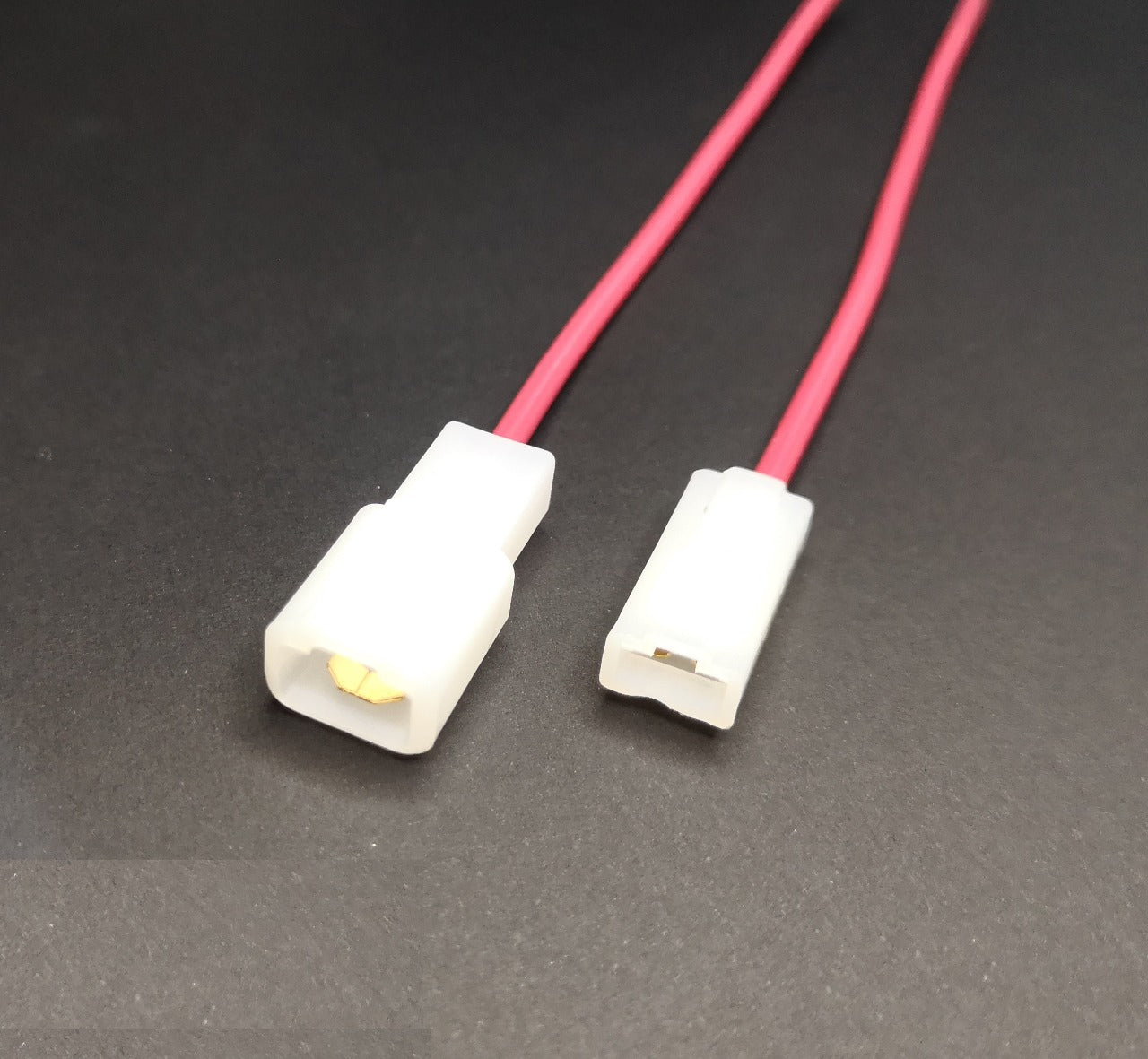 1 Plastic Multiple Connector Line [SQ-038] - (AD30289)