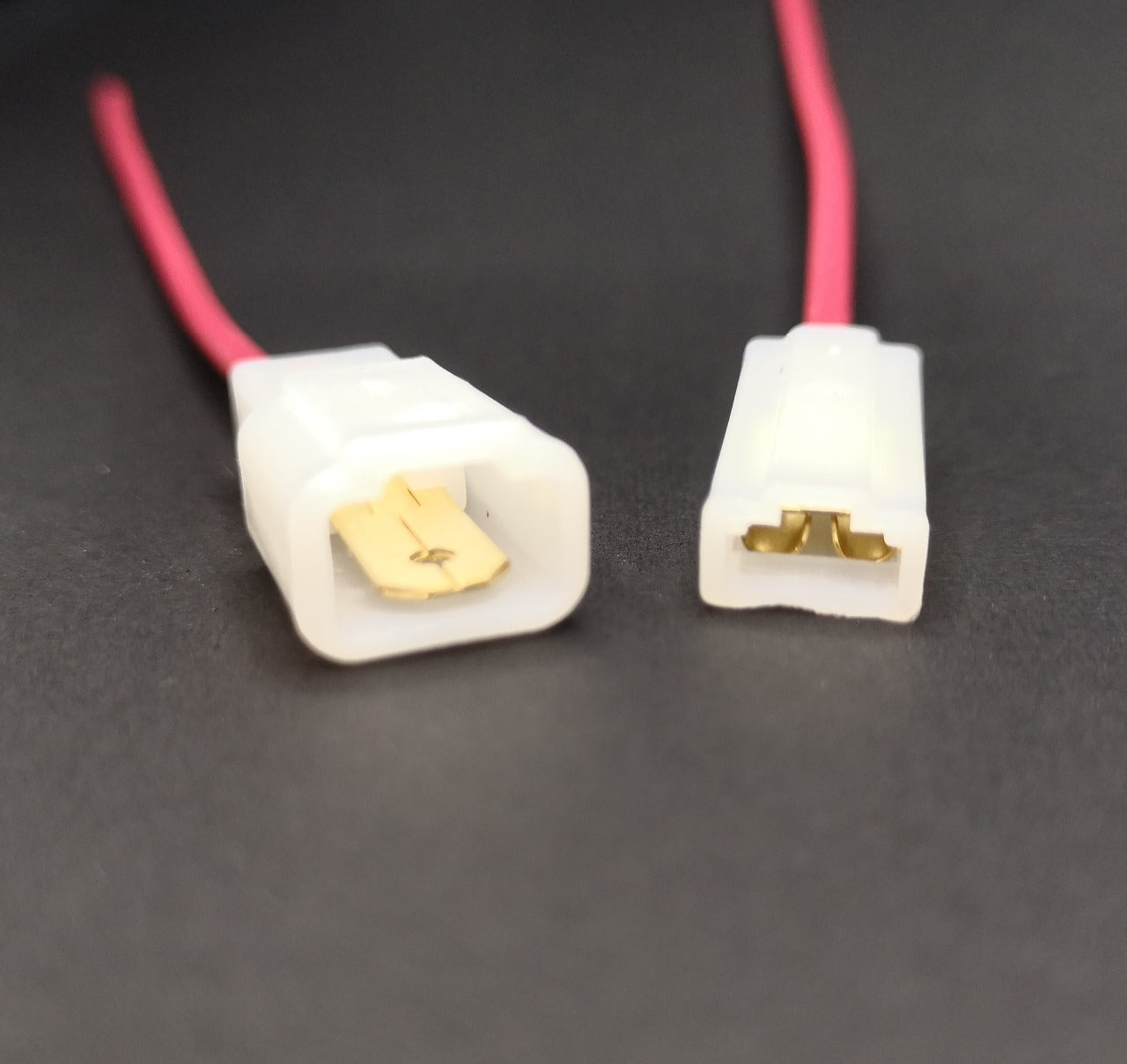 1 Plastic Multiple Connector Line [SQ-038] - (AD30289)