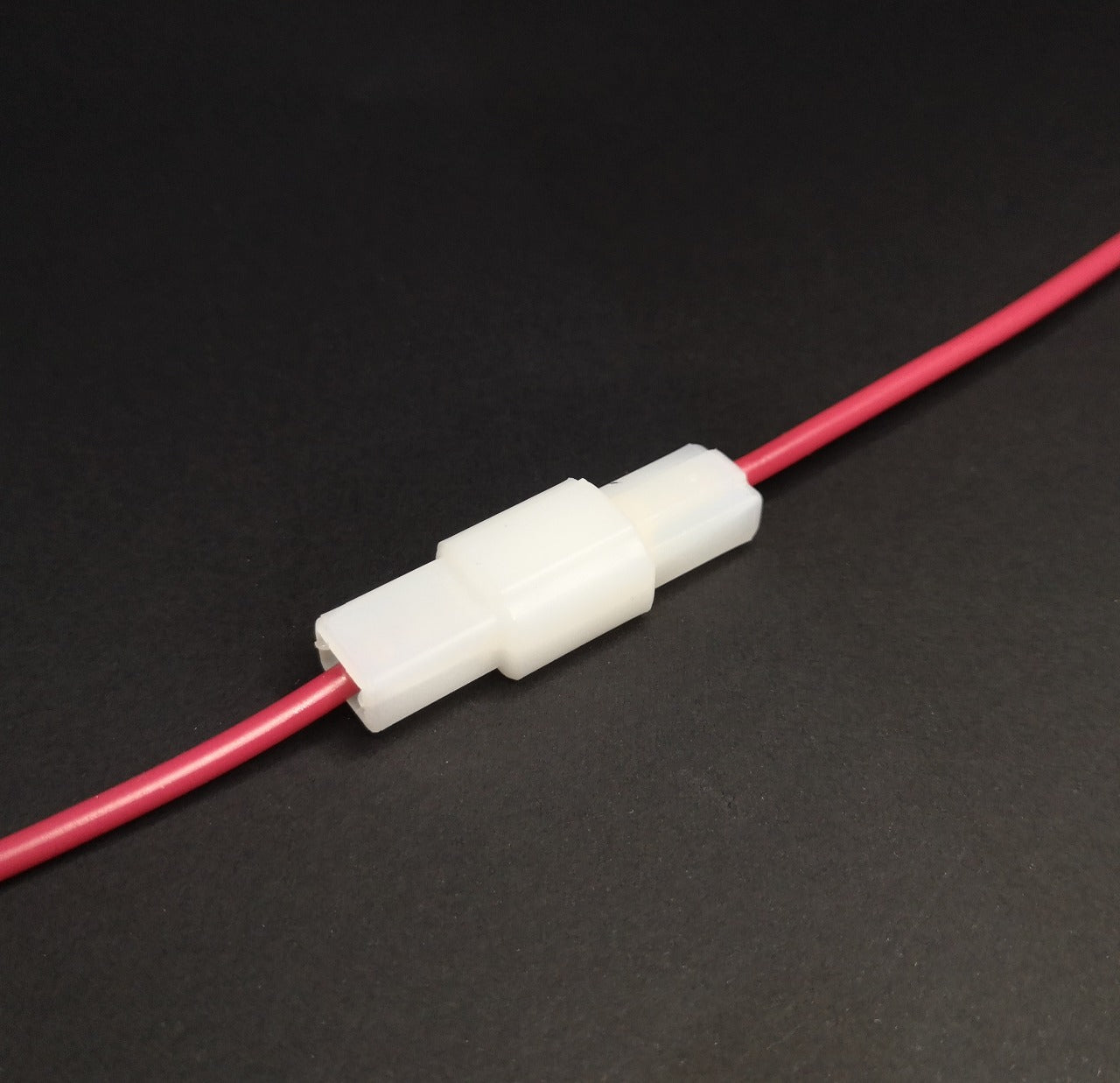 1 Plastic Multiple Connector Line [SQ-038] - (AD30289)