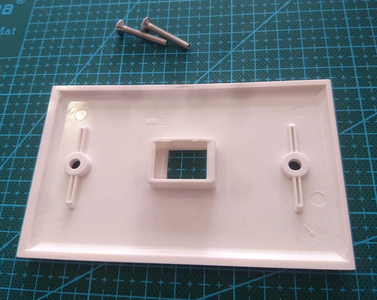 23-N015 Single Modular RJ-45 Plate - (AD31652)