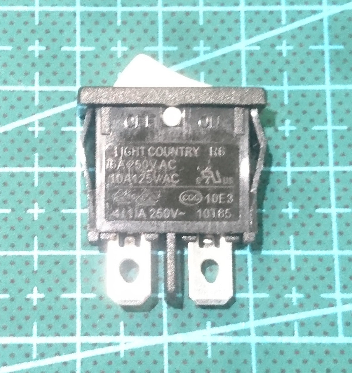 Rocker Switch On/Off SPST 6A 250VAC Panel Mount - (AD31832)
