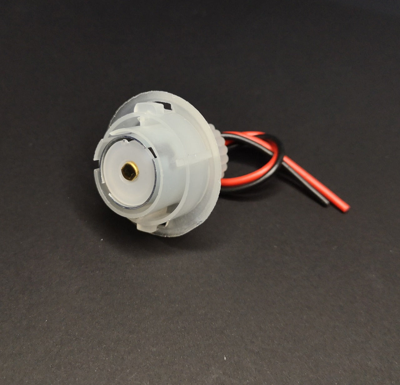 CS-132021 P21 Base For Automotive Bulb (Single Filament) - (AD61589)
