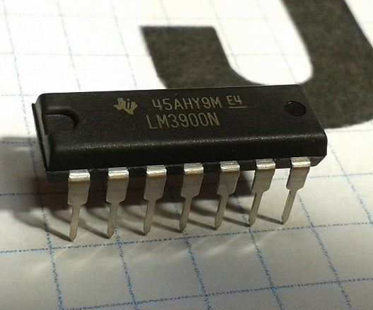 LM3900 Operational Amplifier - (AD6165)