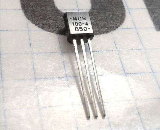 MCR100-4 - SCR 200V @ 0.8A - (AD4151)