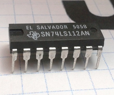 74LS112 Flip-Flop J-K Flanco Negativo - (AD7198)